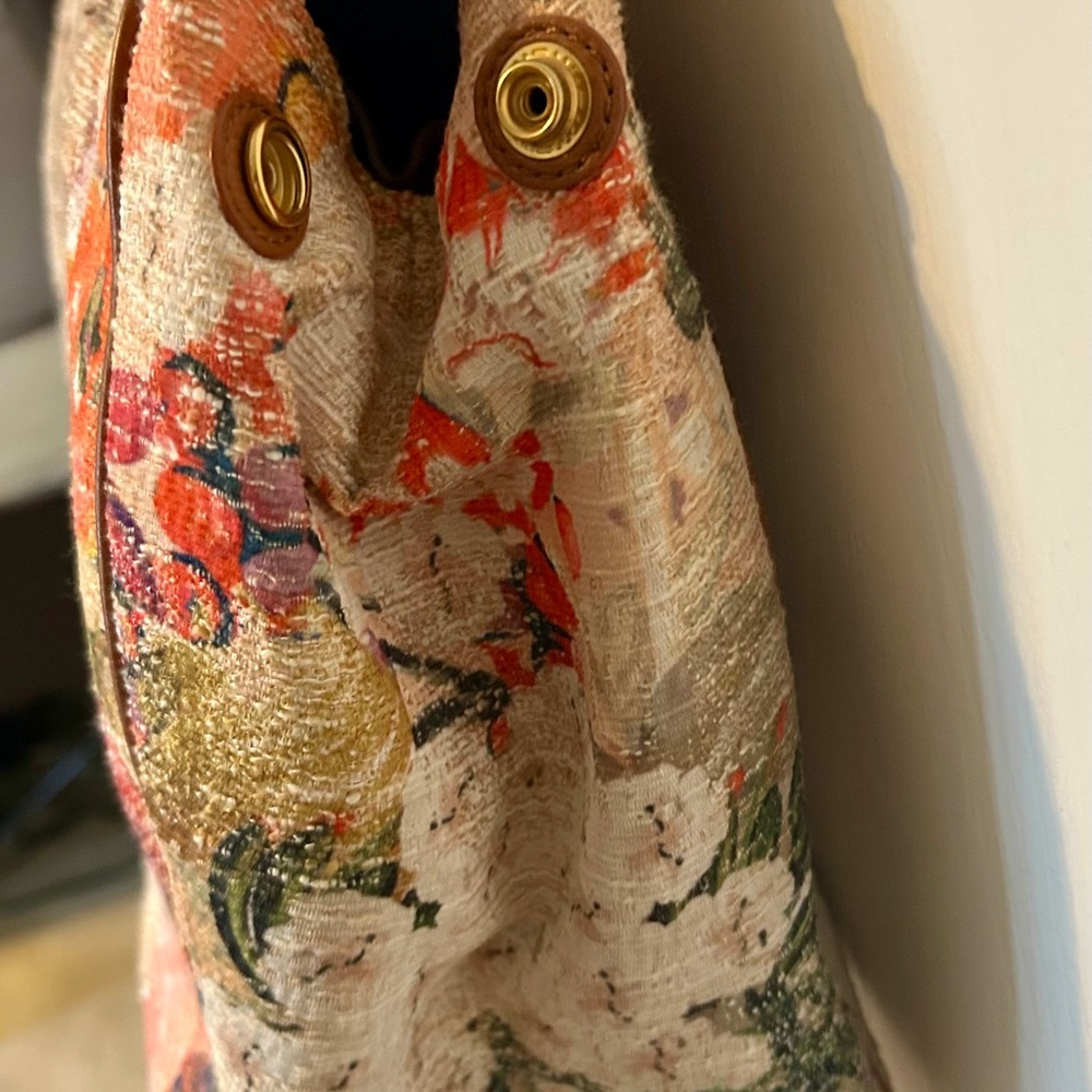 Tory Burch Attersee Floral Patchwork Women's Bag with Wooden Handle - Picture 6 of 8